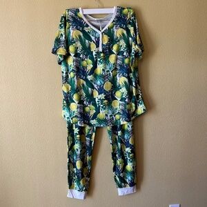 Ekouaer NWT 2PC Women’s‎ Pajama Set, Short Sleeve, Pants Large